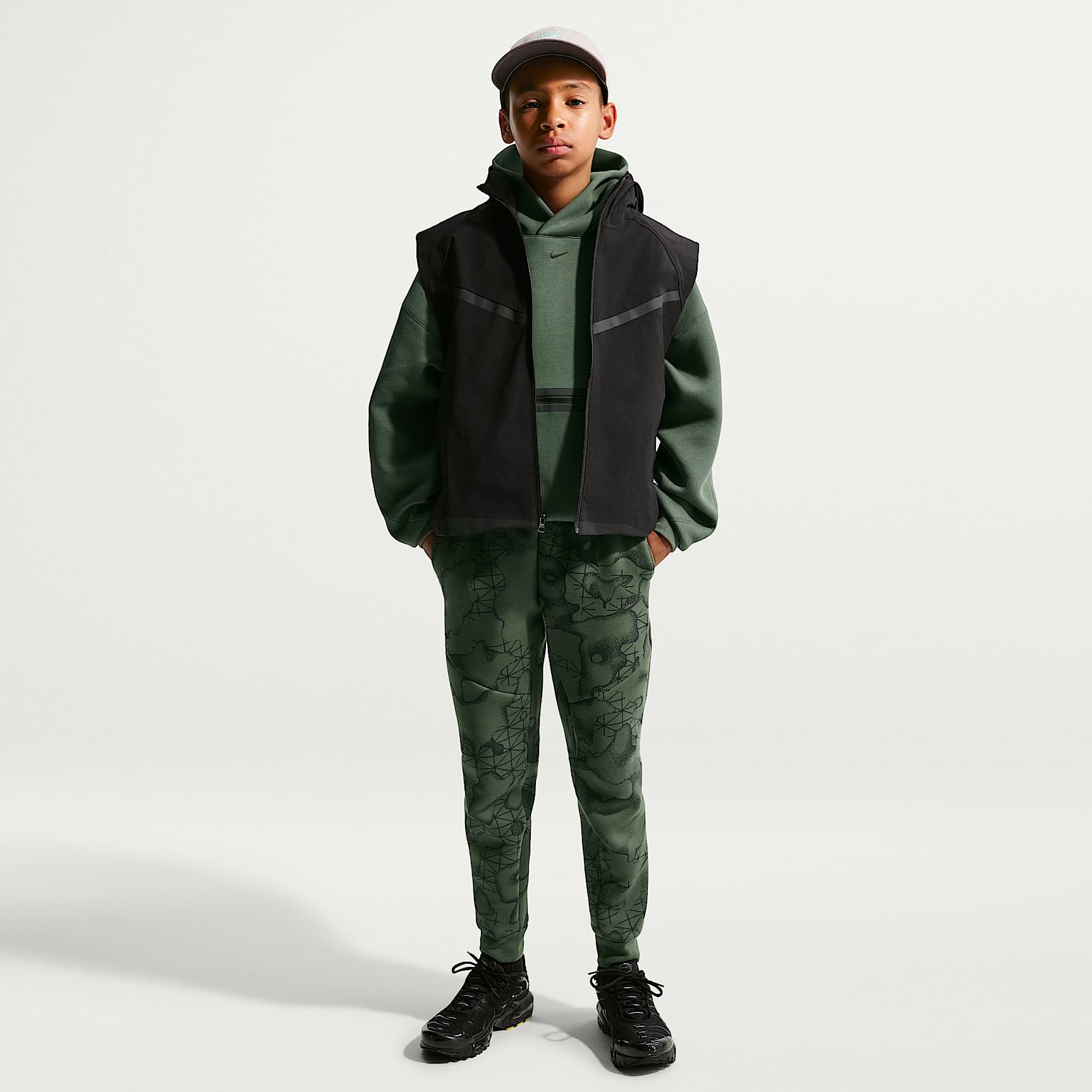 Nike Tech Fleece Genç Çocuk (Erkek) Jogger'ı. Nike TR